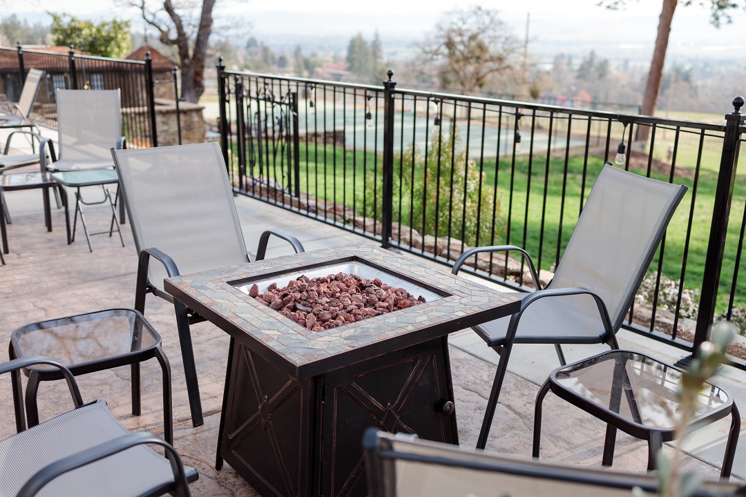 Outdoor Patio seating at Hummingbird Estate Winery